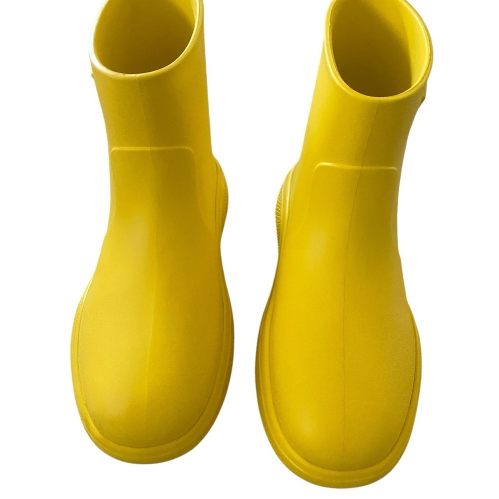 Prada Yellow Rain Boot size 39 - Picture 7 of 10